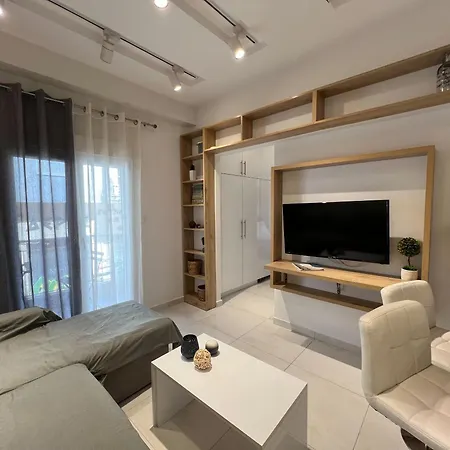 P Deluxe 7 Apartment Thessaloniki